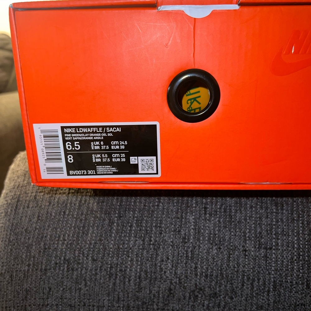 Woman’s Nike Sacai X LDWaffle sneakers